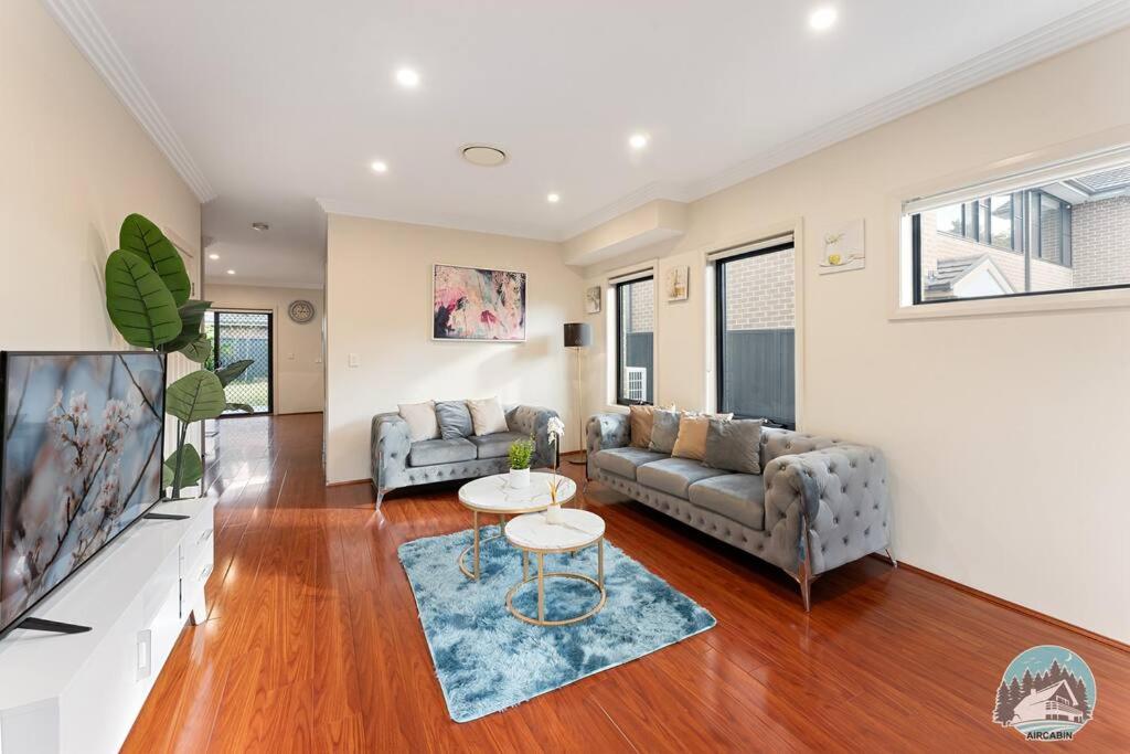 B&B Sydney - Aircabin - Carlingford - Sydney - 4 Beds House - Bed and Breakfast Sydney