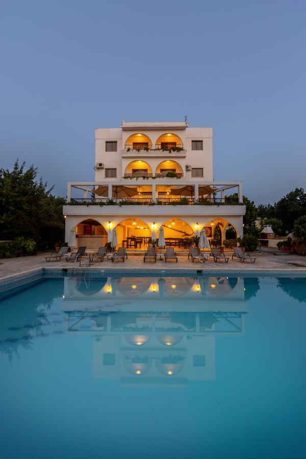 Stephanos Hotel Apartments - B&B