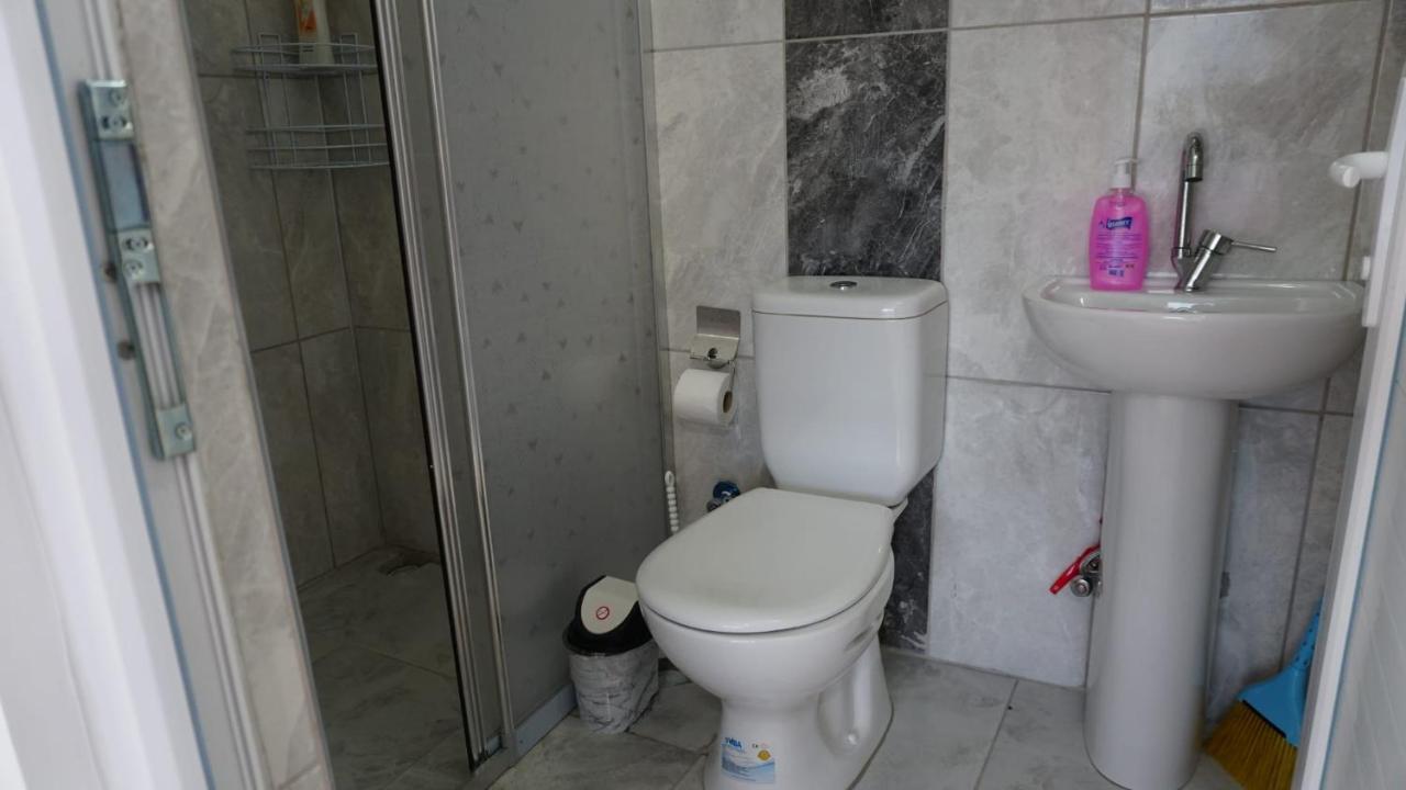 Salda Karanfil Pansiyon - B&B