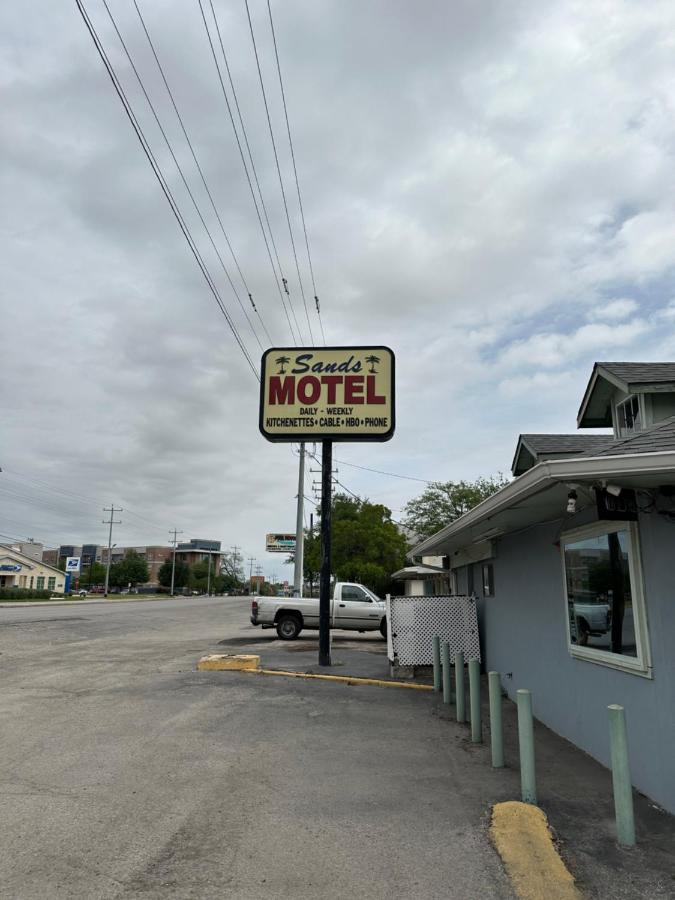 B&B San Antonio - Sands Motel - Bed and Breakfast San Antonio