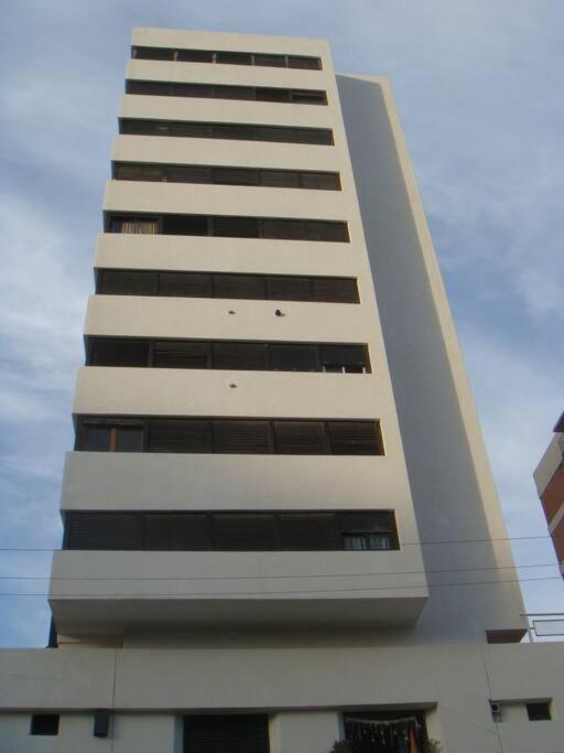 Departamento céntrico en Pinamar - solo familias - Ferienwohnung