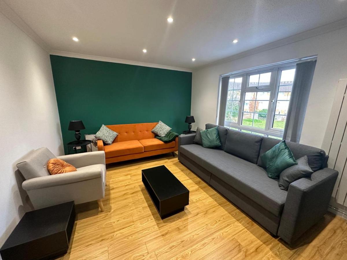 Rooms in stylish house - Ferienwohnung Milton Keynes
