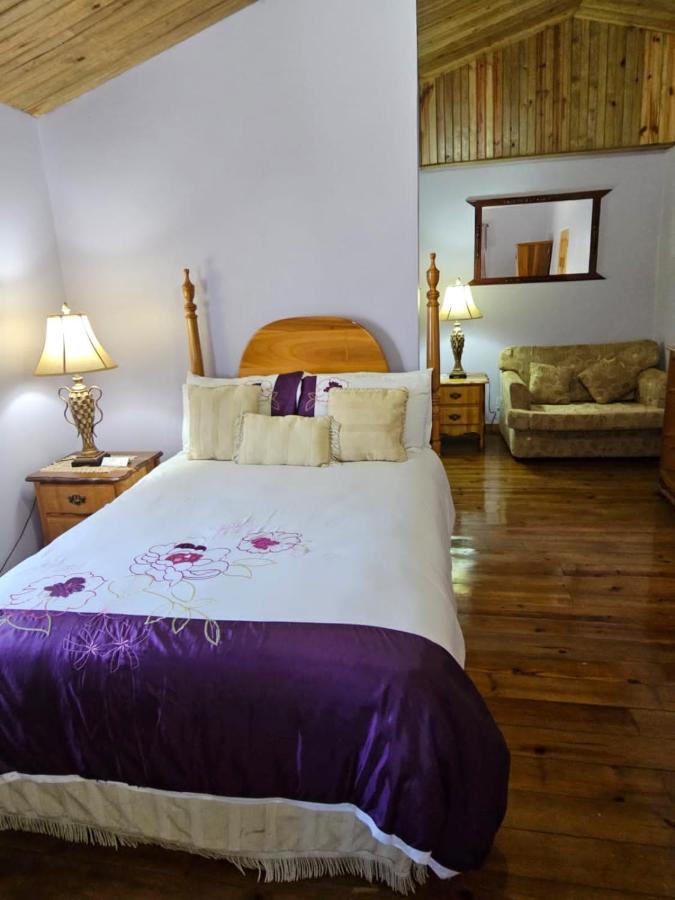One-Bedroom Bungalow