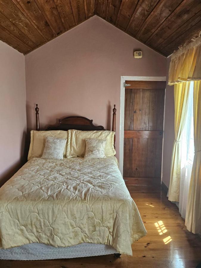 One-Bedroom Bungalow