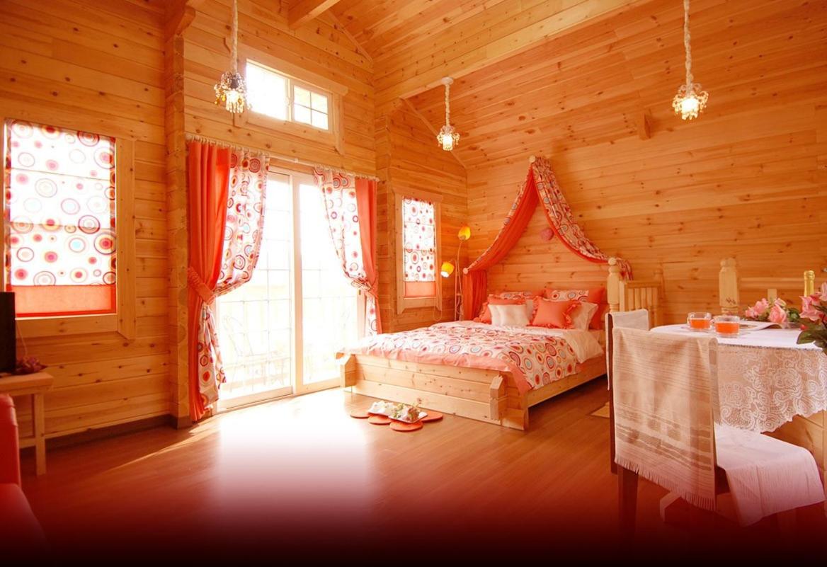 Double Room 1