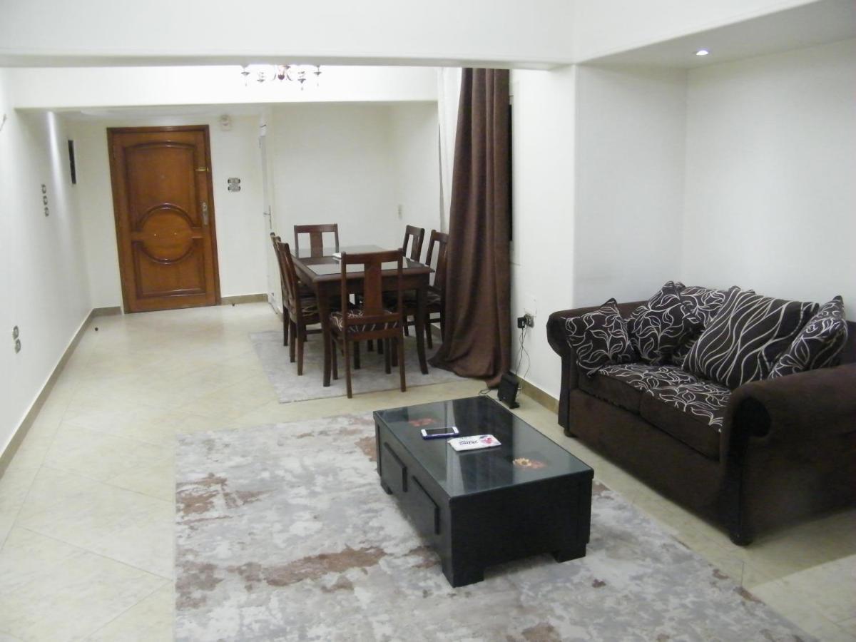 B&B Cairo - Mohandeseen apartment المهندسين عائلات - Bed and Breakfast Cairo