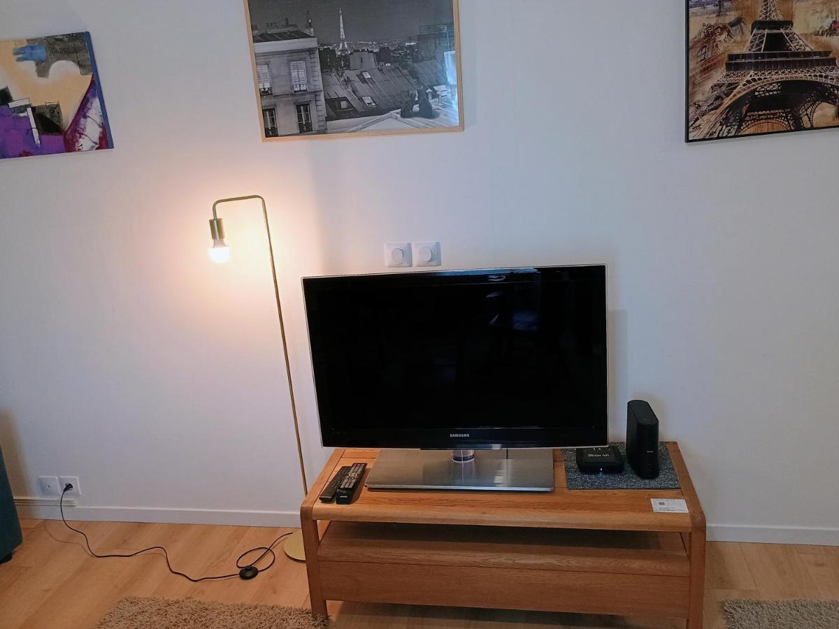 paris appartement 65m2 4 beds subway station 13 AND 14 - B&B
