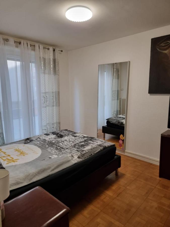 B&B Geneva - Rue de l'Indiennerie 3 - Bed and Breakfast Geneva