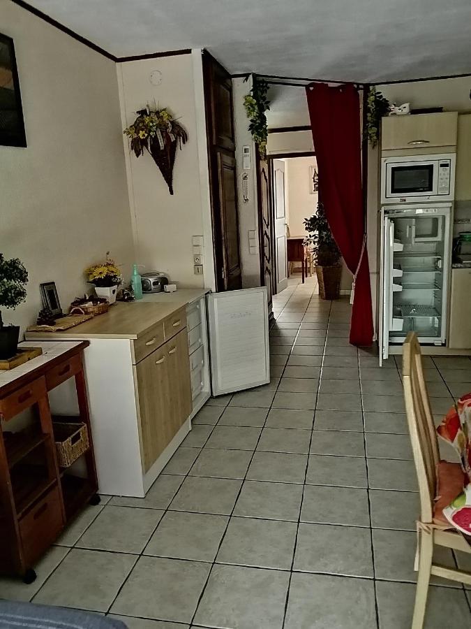 appartement port camargue 6 personnes le cabestan - B&B Le Grau-du-Roi
