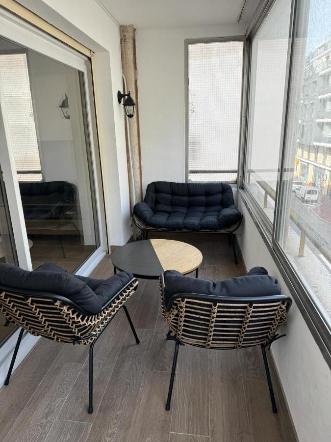 Renovated 4 room Apartment-Parking next door and Beach at 700m - Chambres d'hôtes Antibes