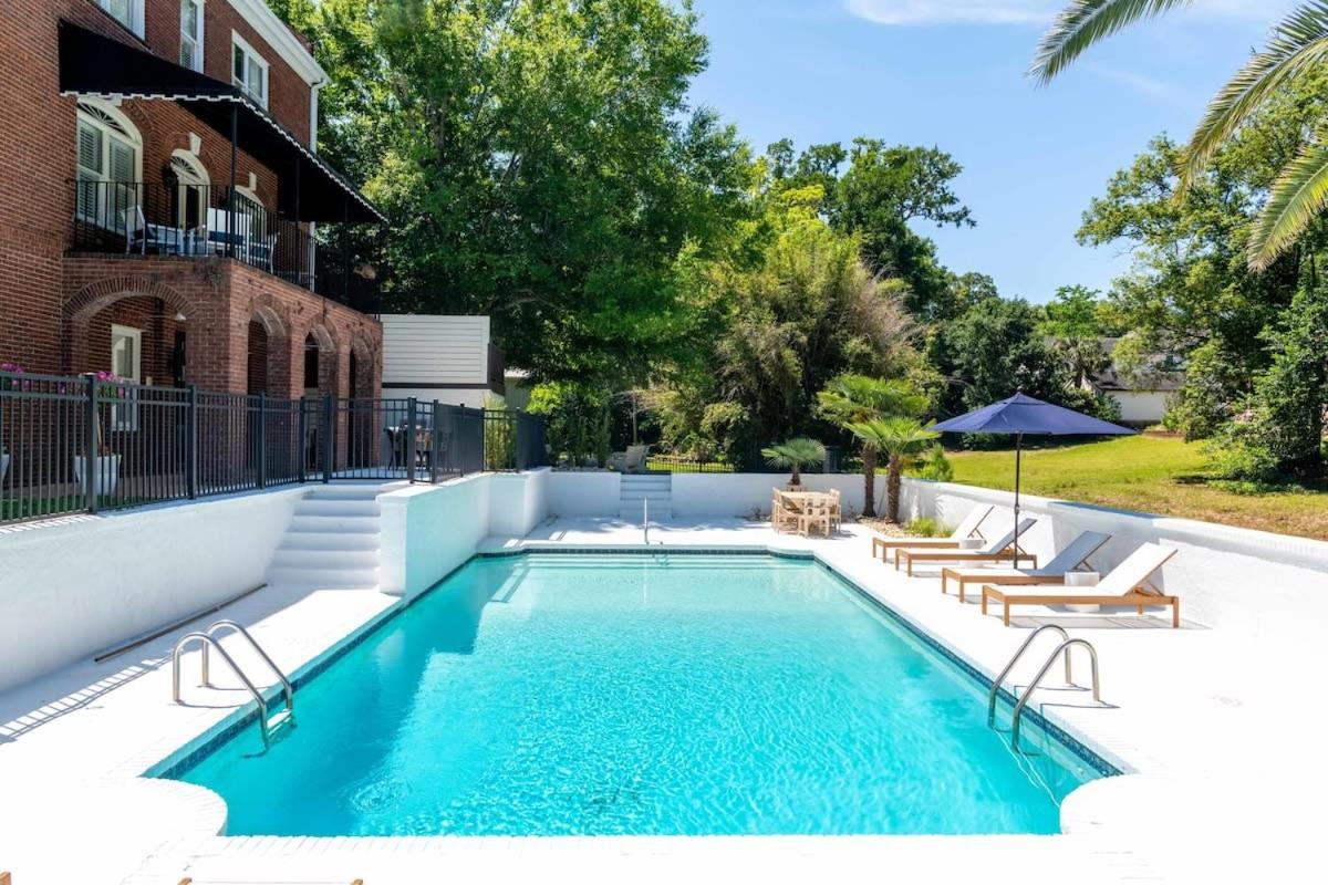 Church St Collection - 109 Whole House and Pool - B&B Fairhope