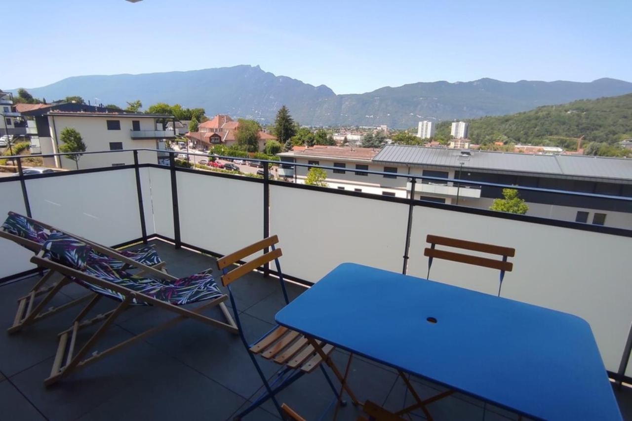 Comfortable T3 with terrace and garage! - B&B