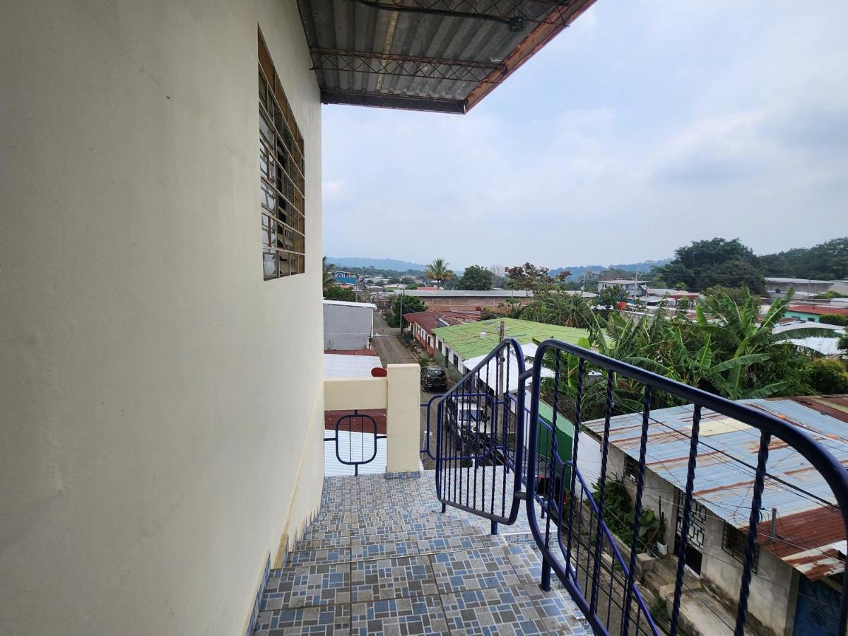 Hostal Carolinas - B&B