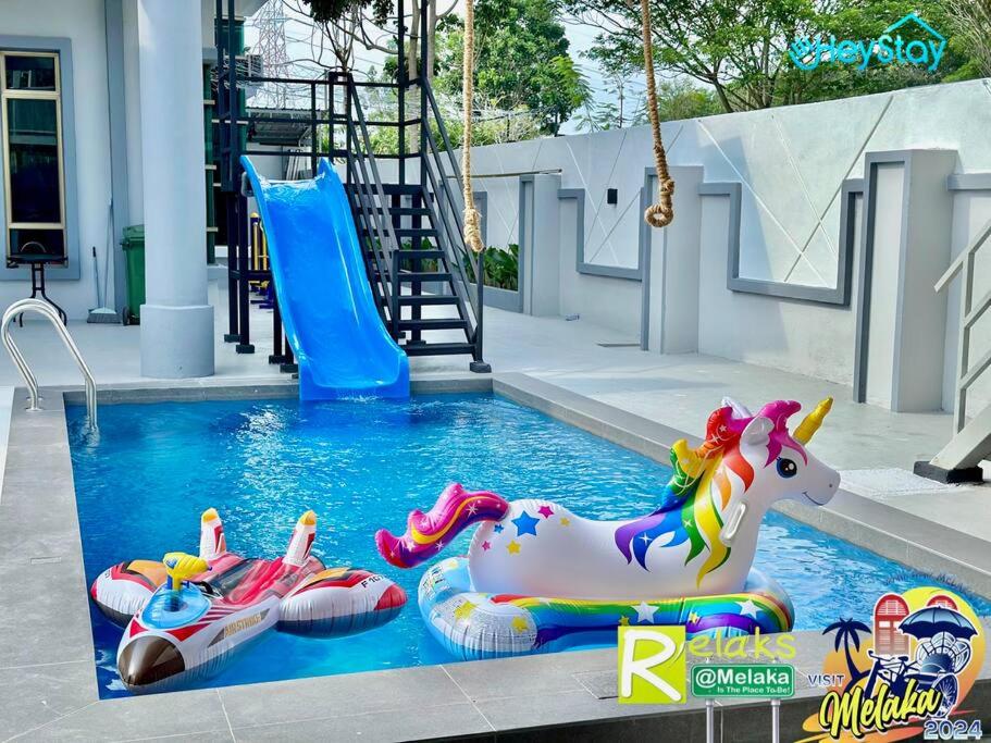Villa 20Pax4B3B PrivatePool /Karaok/Pooltable/BBQ - Chambres d’hôtes Malacca