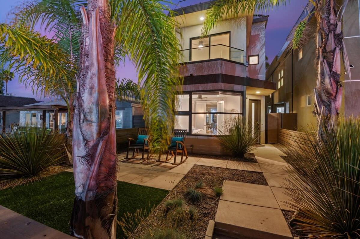 Pacific Beach Paradise by Cardo - Spacious Retreat - B&B