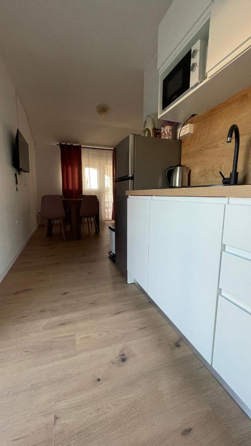Apartmani Roko&Lovre Starigrad - B&B Starigrad