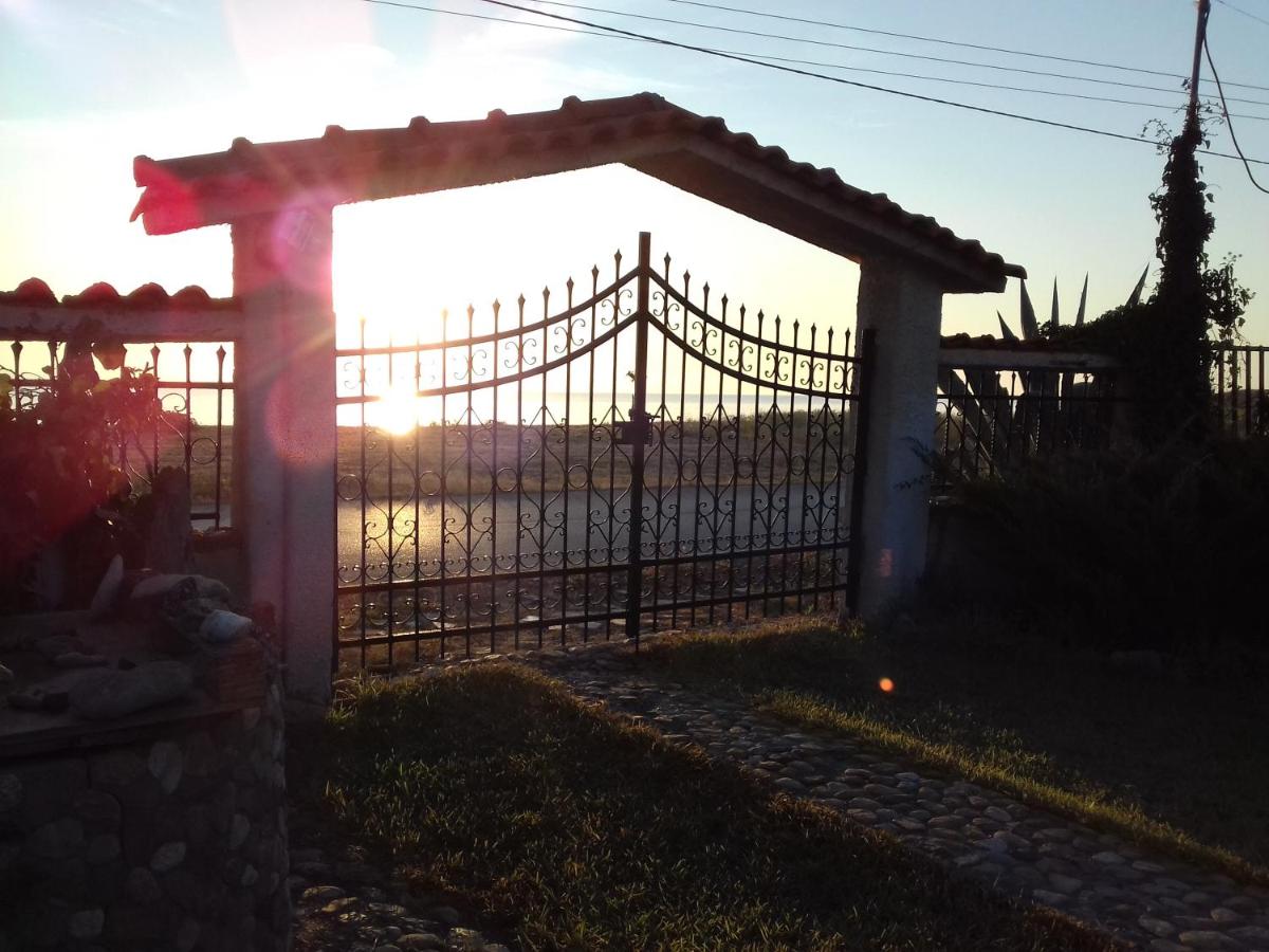 POTIDAIA BEACH HOUSE - B&B