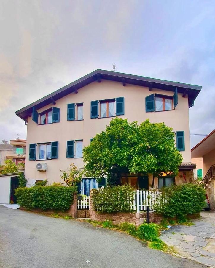 Villa Iris - Ferienwohnung Casarza Ligure