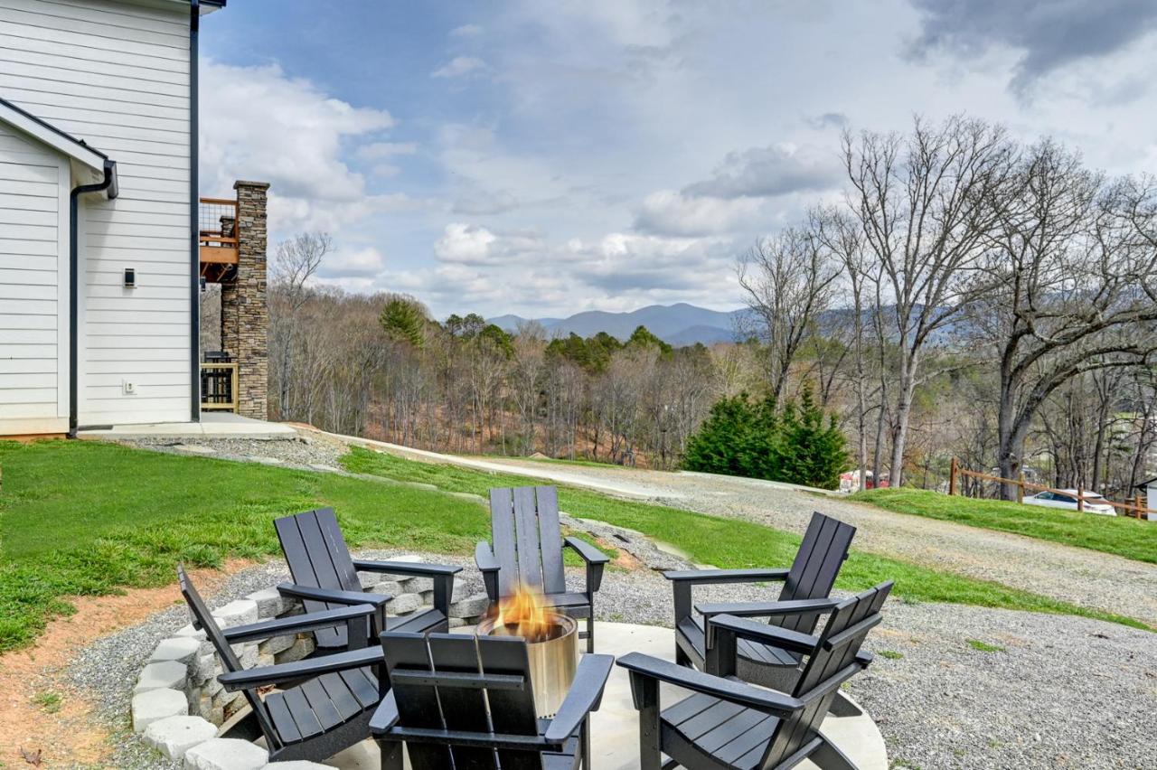 B&B Weaverville - Mon Trèsor, Modern Mountain Views with deck - Bed and Breakfast Weaverville