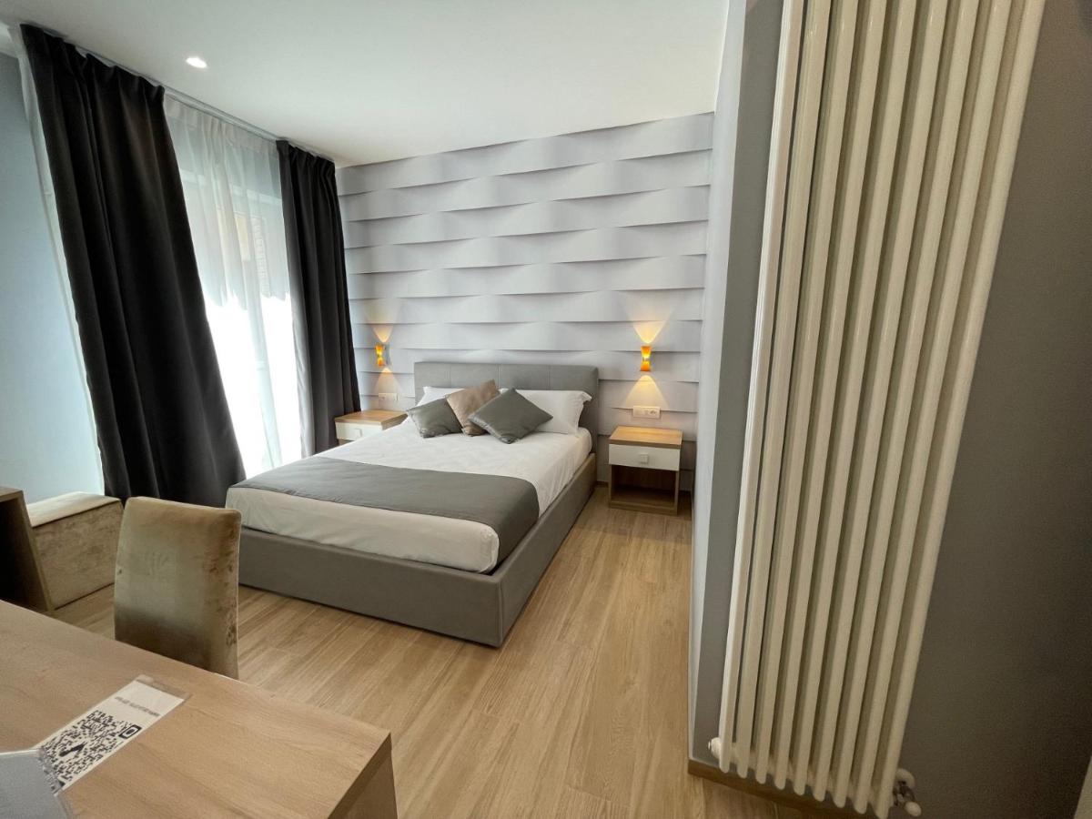 Martini Suite 2 Bari - B&B