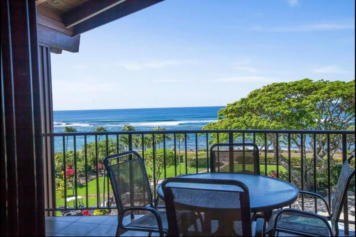 BEACH SIDE Condo at Lawai Beach Resort - POOLS + HOT TUBS - Bed and Breakfast Koloa