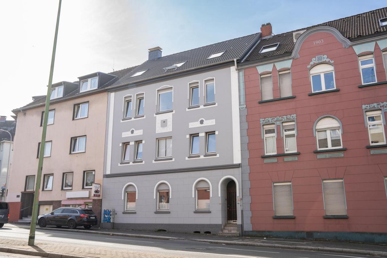 Business- & Gruppen-Apartment - Nähe Messe & Uniklinik - Bis 8 Personen - B&B Essen