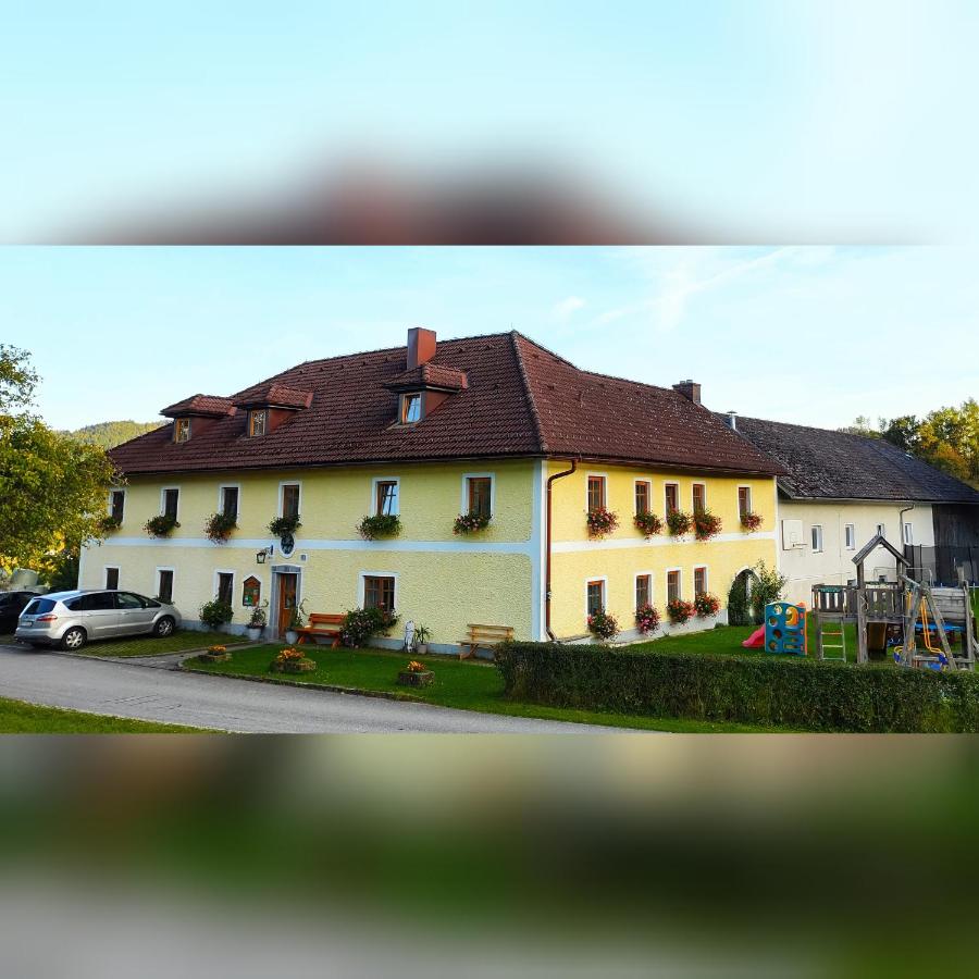 B&B Unterweissenbach - Biohof Bernhard - Bed and Breakfast Unterweissenbach