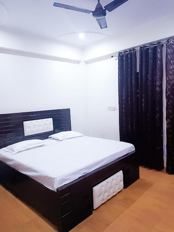 B&B Ghāziābād - Hotels In Indrapuram, Shakti Khand - Bed and Breakfast Ghāziābād