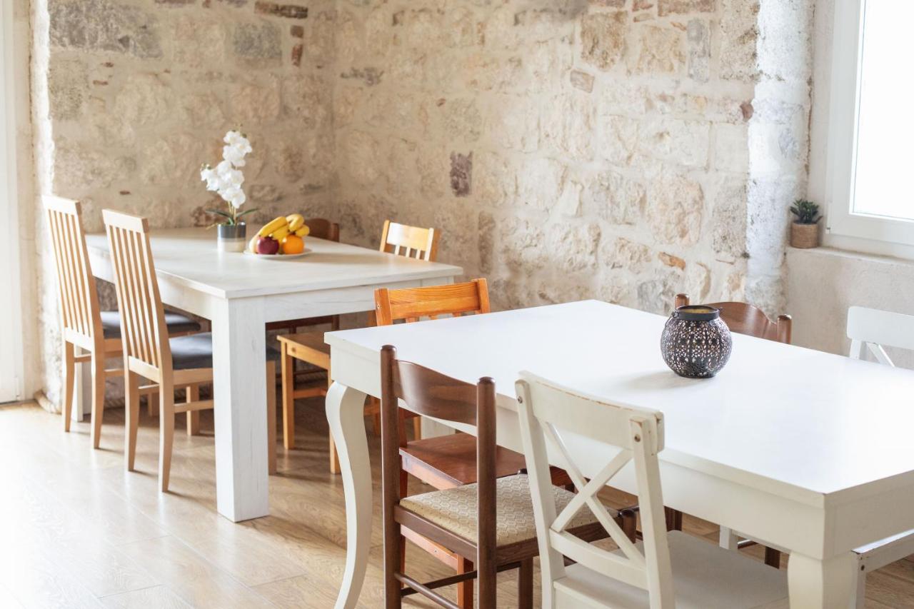 Step to Kotor bay Guesthouse