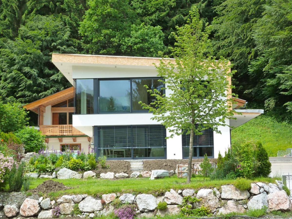 Haus Waldrand - B&B Oberndorf