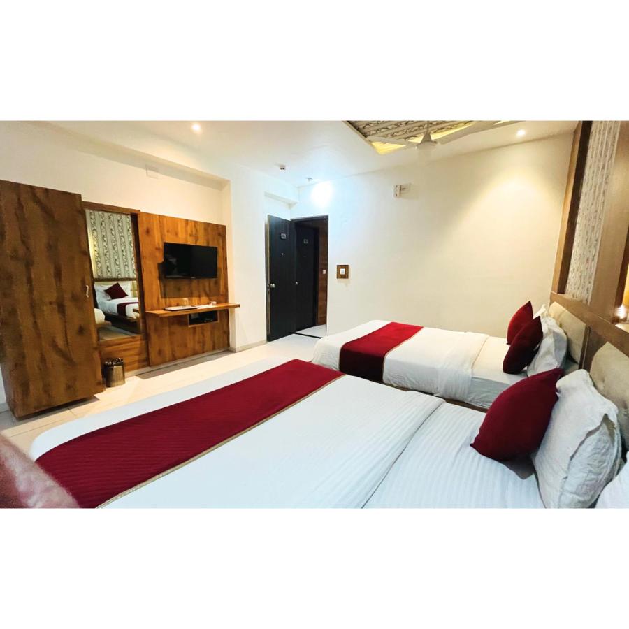 King Room with Two King Beds