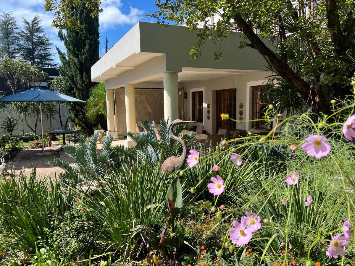 B&B Johannesbourg - Highgrove Guesthouse - Bed and Breakfast Johannesbourg