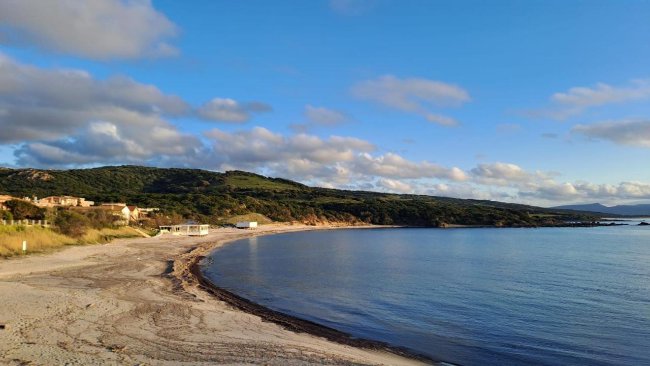 Sardegna Isola Rossa Casa Mirta vista mare e wifi - Chambres d’hôtes