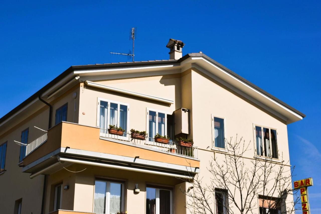 Casa Leopardi - Holiday Apartment in Garda - B&B Garda