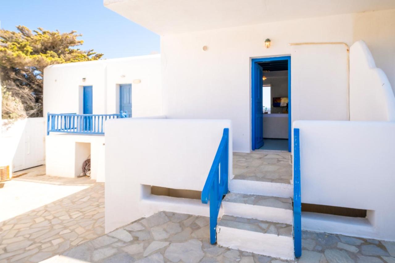 Sunny Getaway in Mykonos Lia Beach - B&B