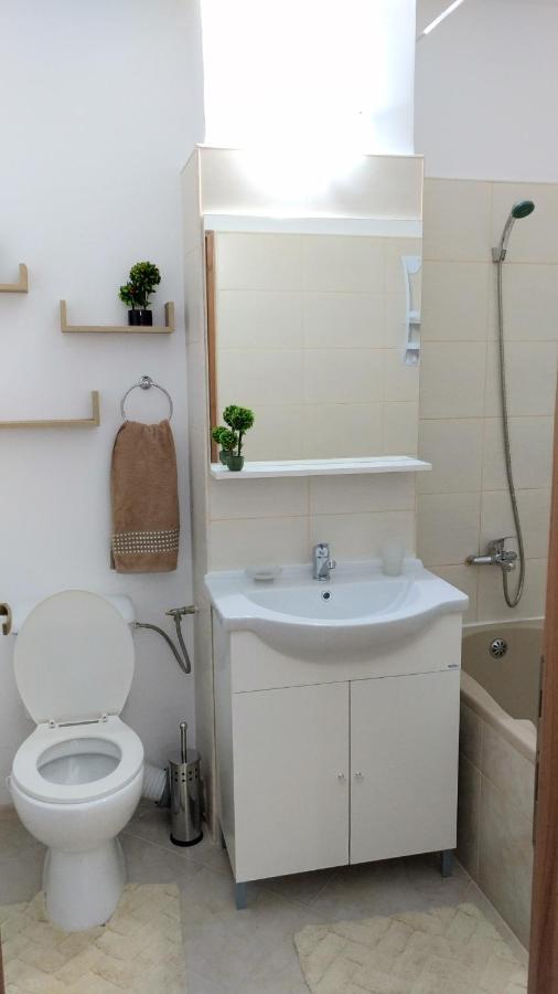 MMT SweetHome 1 - B&B Ploieşti