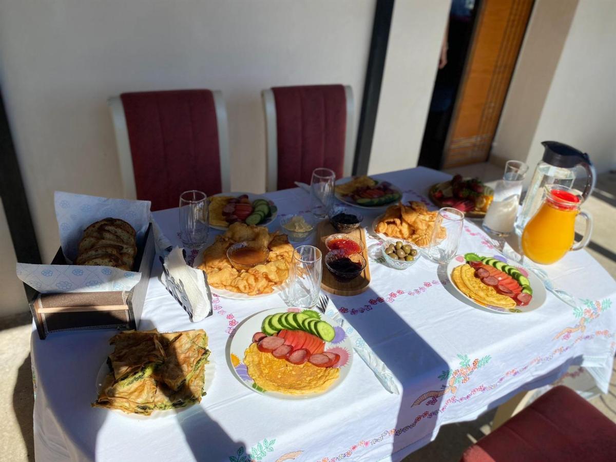 Doda Guest House - B&B Gjirokastër