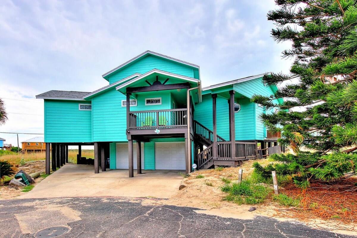 Beach Views- La Playa Paradise - large island home - B&B Port Aransas