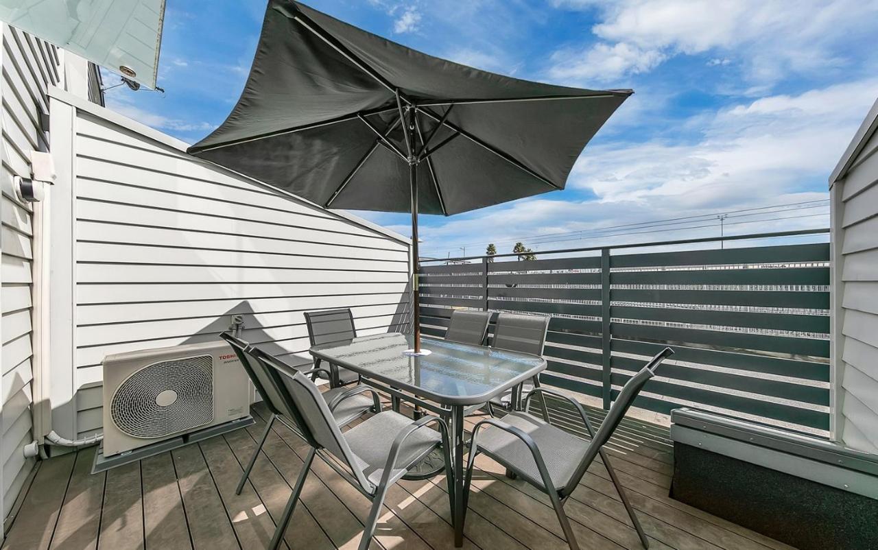 Balcony and Parking 3BR Gem Near Arena by Zodiak Stays - B&B Auckland