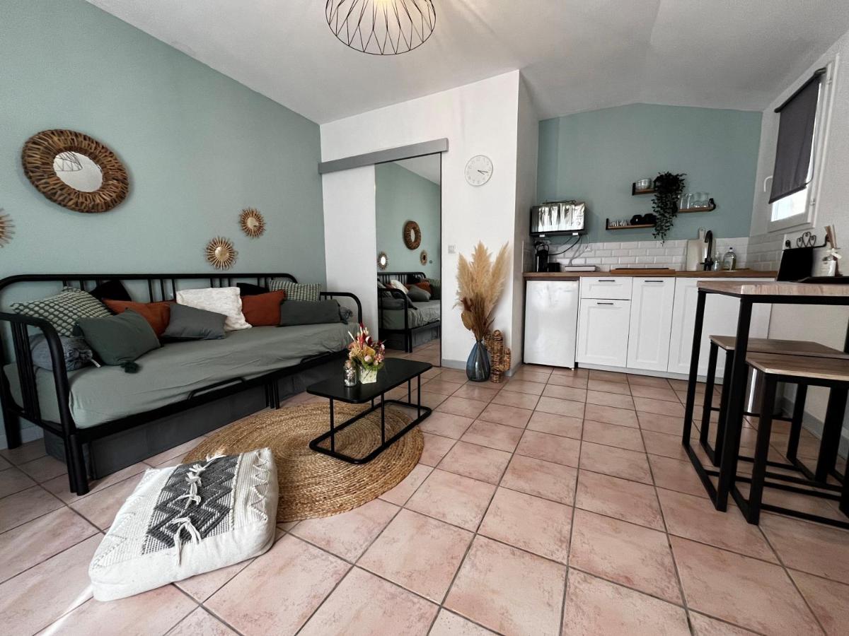 Aix-en-Provence, Charmant studio proche toutes comodités et axes routiers, linges fournis - B&B