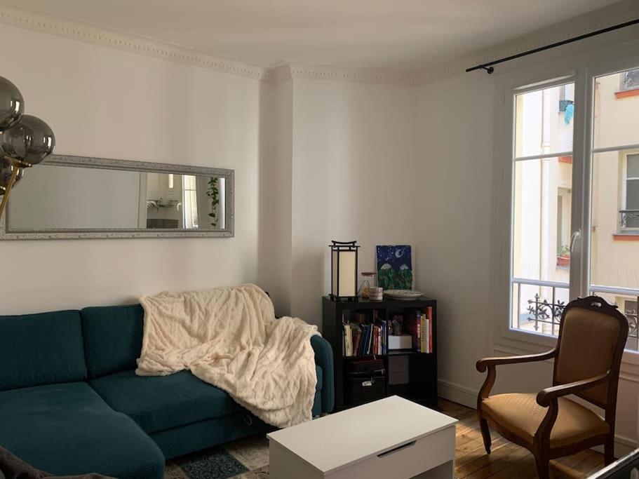 Appartement de charme à proximité des puces - B&B