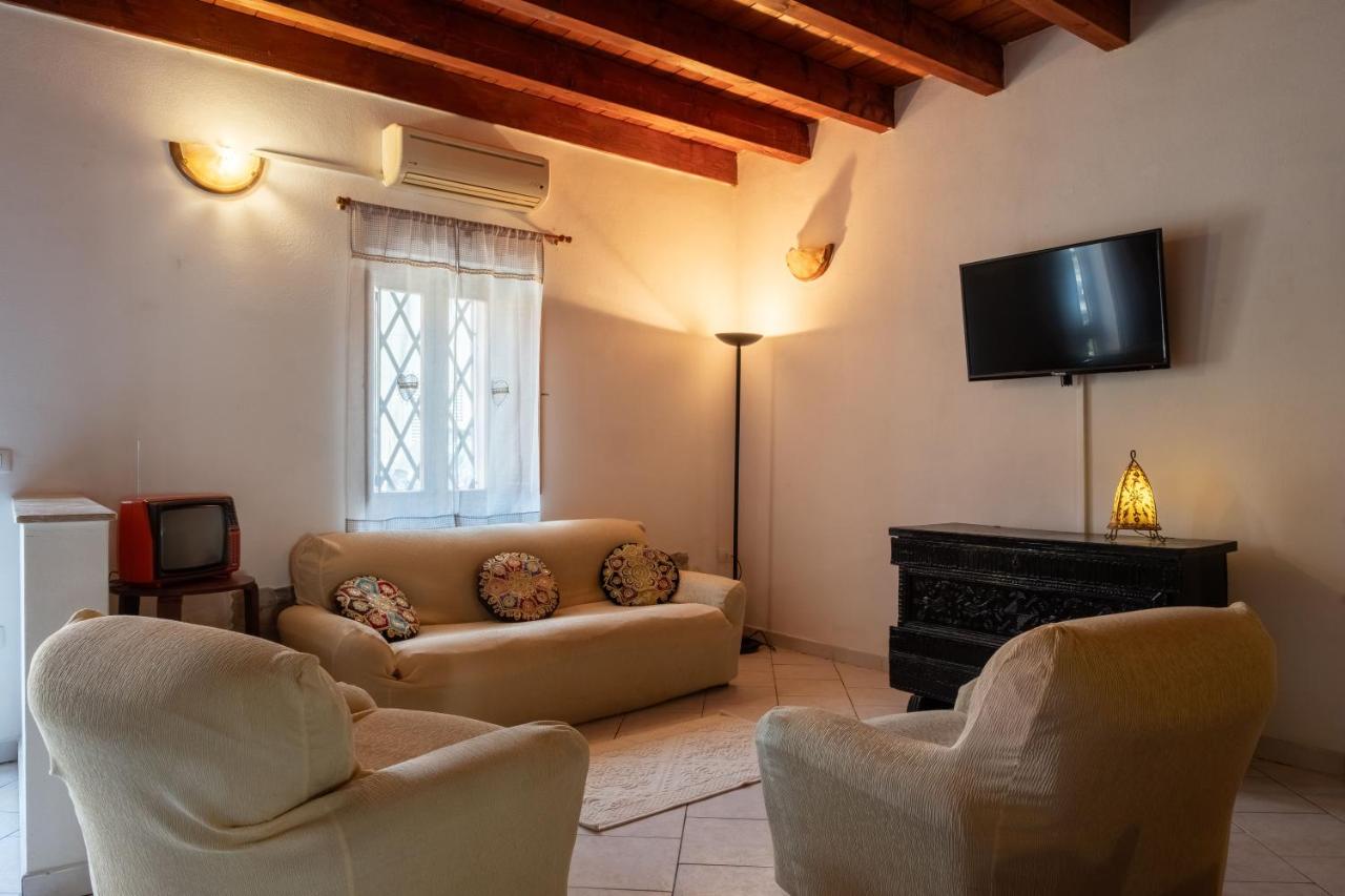 Villa Vintage by Propertize - Ferienwohnung Riola Sardo