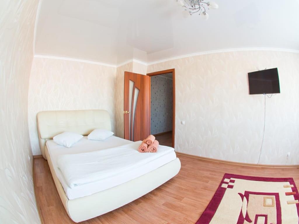 B&B Kostanaï - Гоголя 63, 1 комнатная квартира Комфорт класса в центре города от Home Hotel - Bed and Breakfast Kostanaï