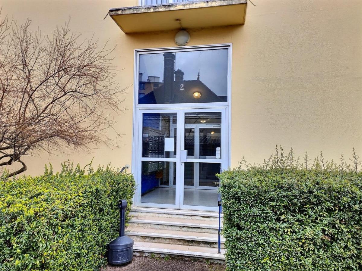 Le Bouchor - Clinique - Parking - Mon Groom - B&B