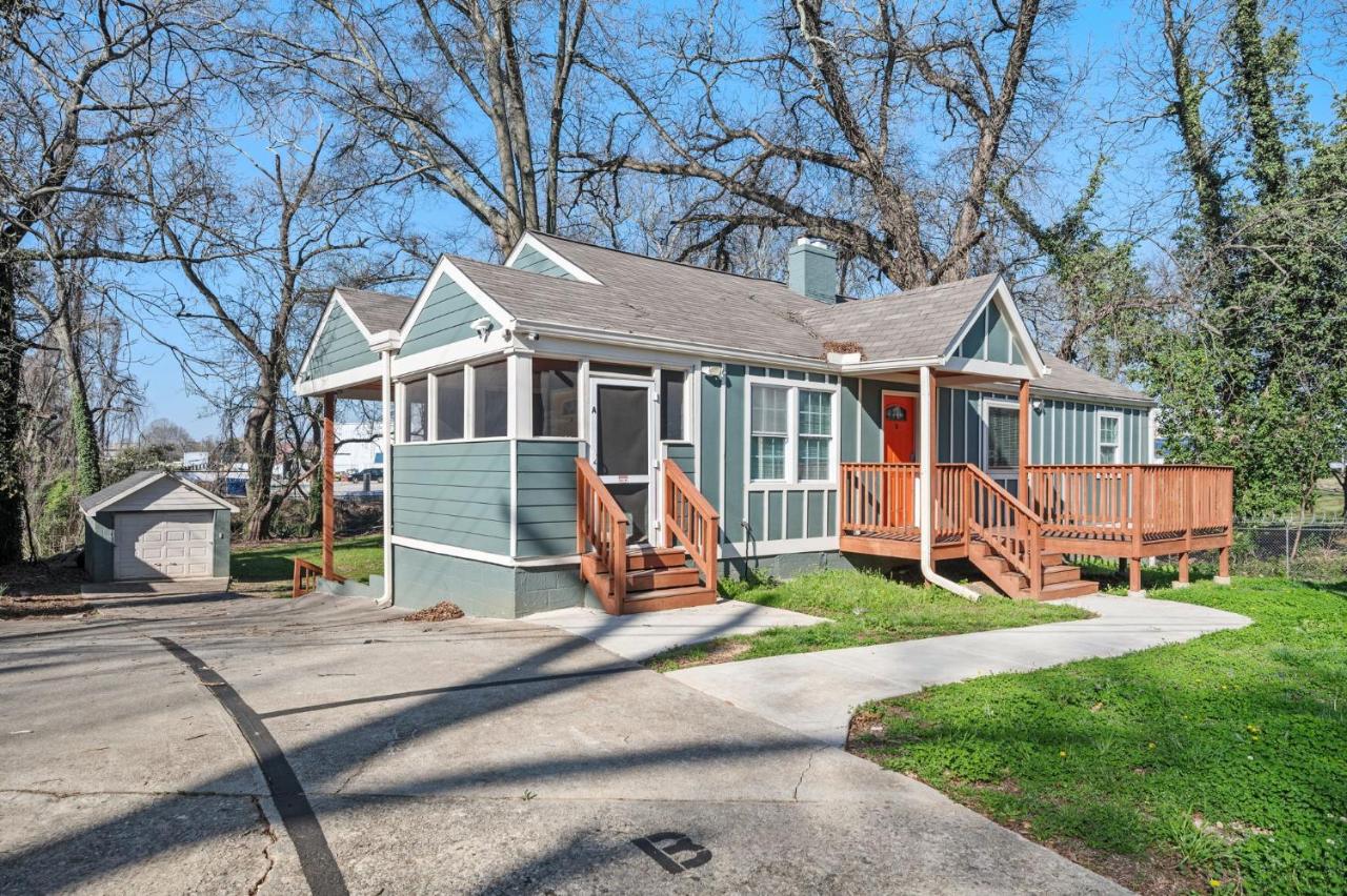 Chic 1BD in Sylvan Hills Near Southside Beltline - Ferienwohnung