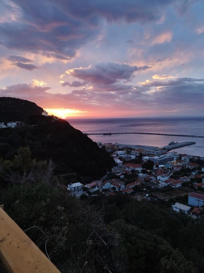 Laki's House - B&B Karlovasi