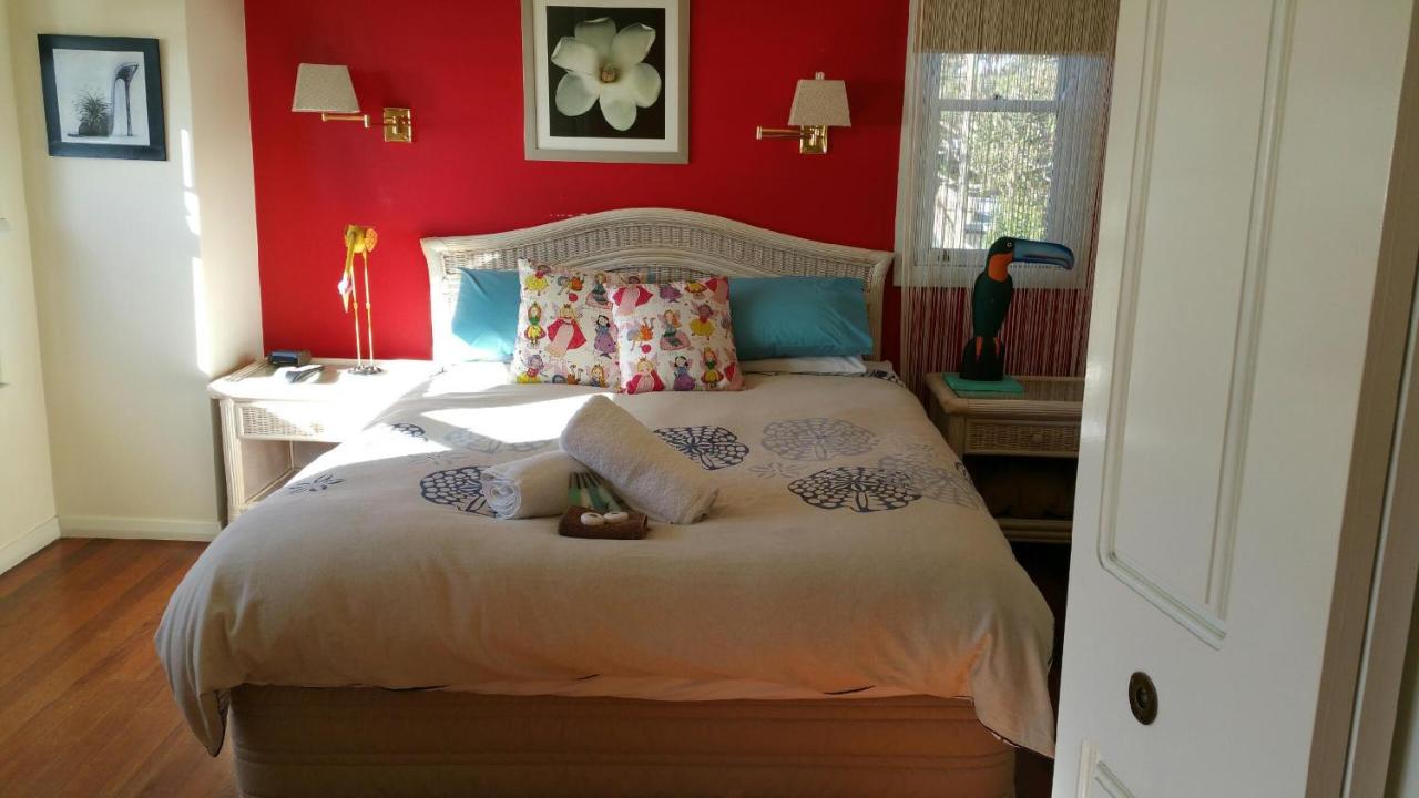 One-Bedroom Apartment with Sea View - Cinderellas Slipper