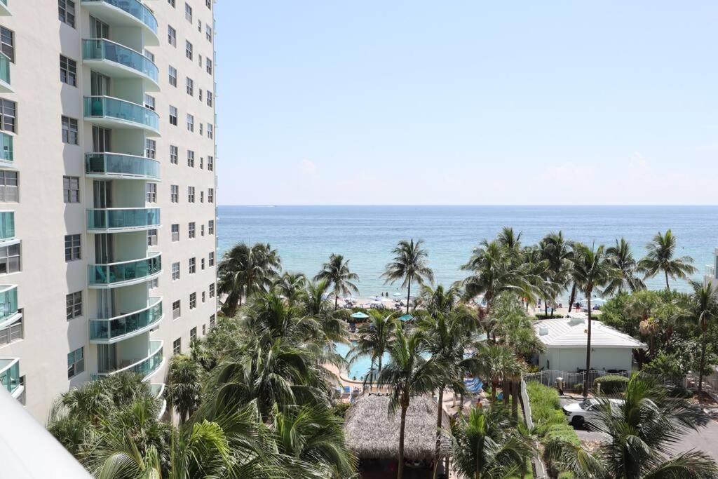 PROMO Komffy 2Bed 2Bath, 4 Queen Beds & SeaView at Tides 6th floor - B&B Hollywood