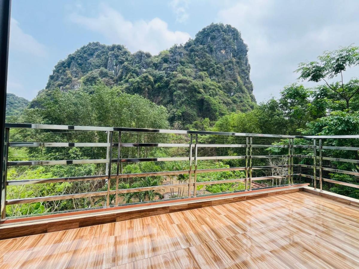 Chambre Lit King-Size - Vue sur Piscine 