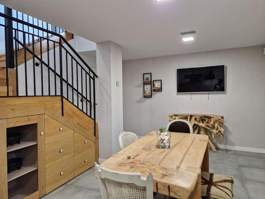 BEACH HOUSE with swimming pool - B&B Sopela